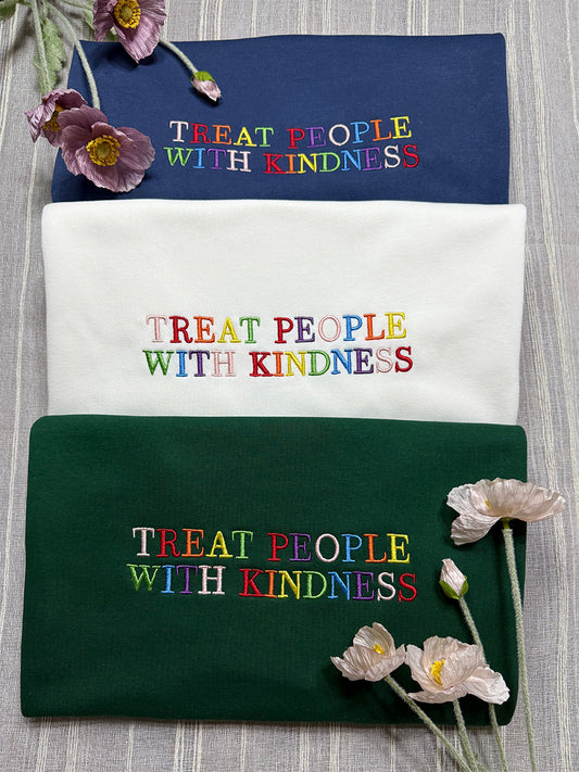 "Treat People With Kindness" Letter Embroidered Crewneck Sweatshirt