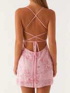 Robe dos nu brodée de sequins pour femmes